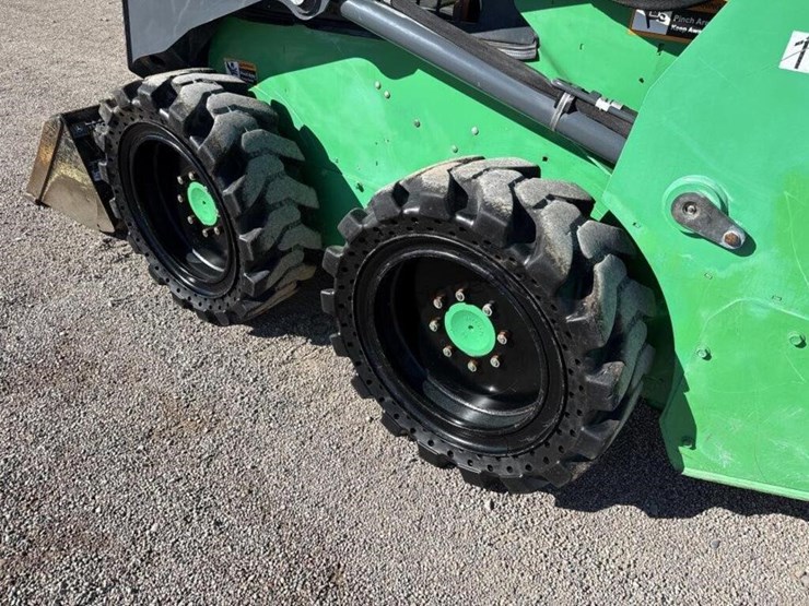 2020-deere-316gr-image-9