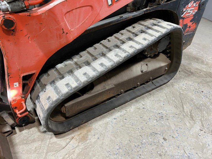 kubota-svl75-2-image-13