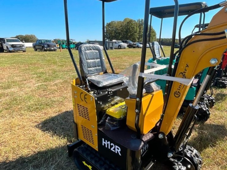 unused-cfg-h12r-mini-excavator-(420cc-gas-engine-image-4