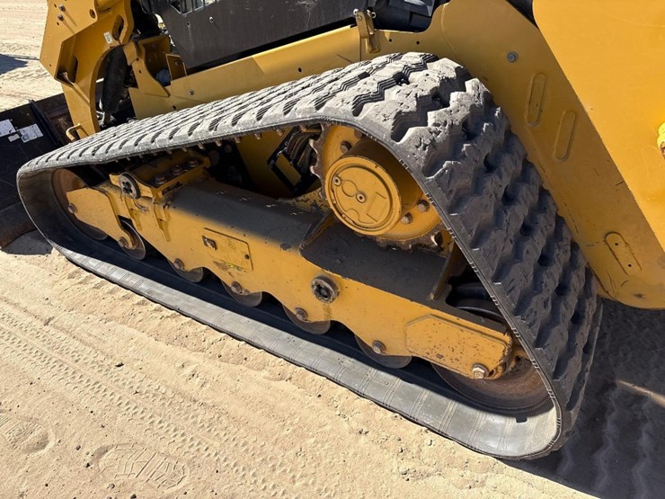 2022-caterpillar-299d3-image-9