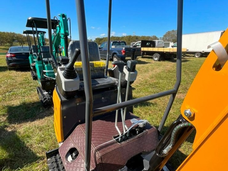 unused-cfg-xz20r-mini-excavator-image-4