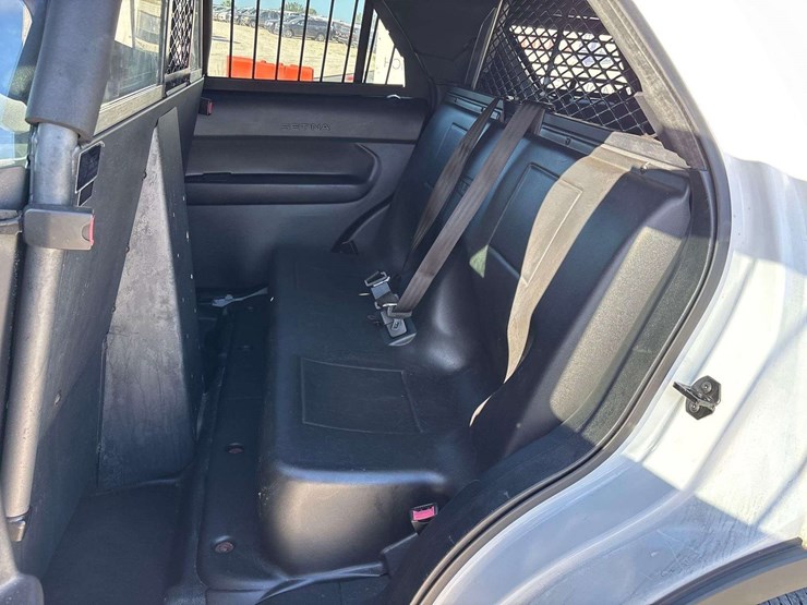 2018-ford-explorer-image-23