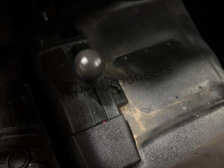 2015-chevrolet-silverado-2500hd-image-22