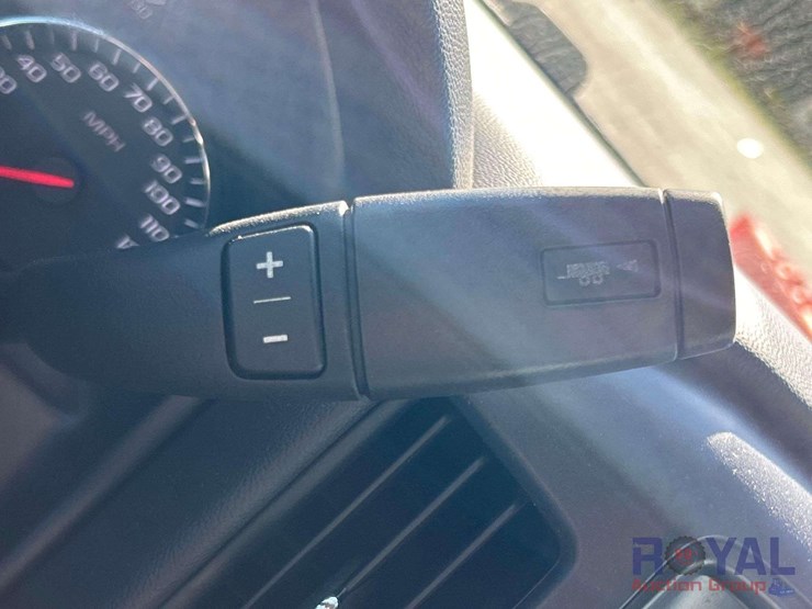 2015-chevrolet-1500-image-15