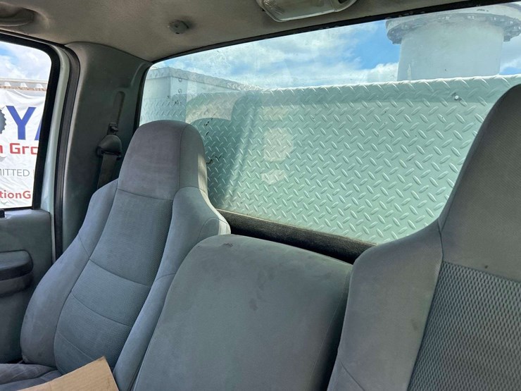 2006-ford-f550-image-20