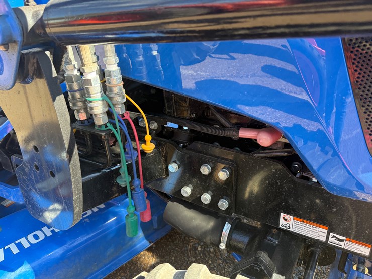 new-holland-workmaster-25s-image-14