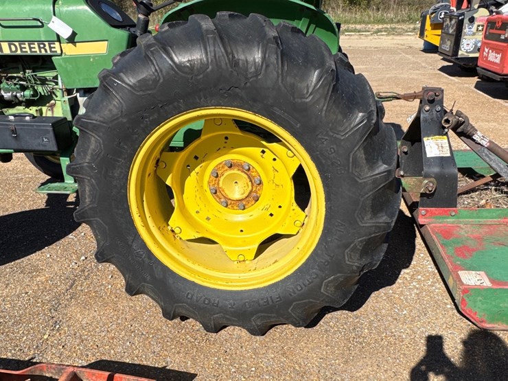john-deere-2150-image-26