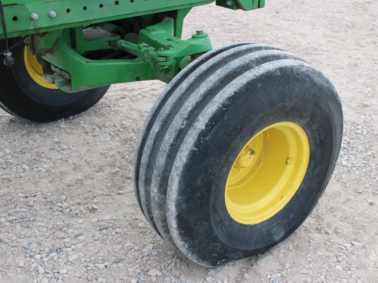 john-deere-4520-image-62