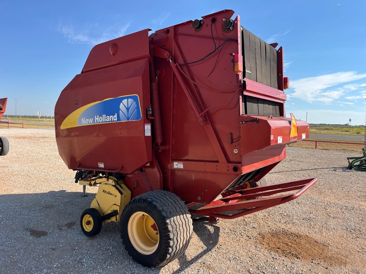 new-holland-br7090-image-13