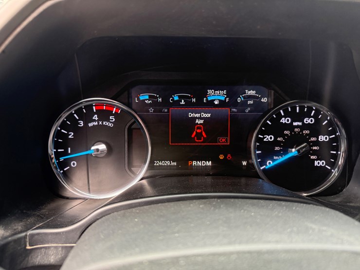 2021-ford-f250-image-10