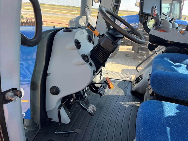 2018-new-holland-t8.380-image-18