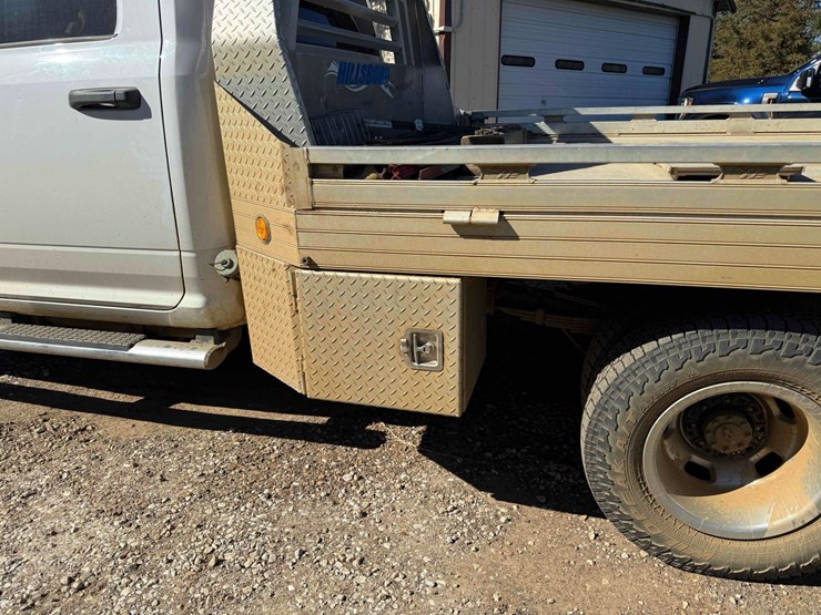 2015-dodge-3500hd-image-10