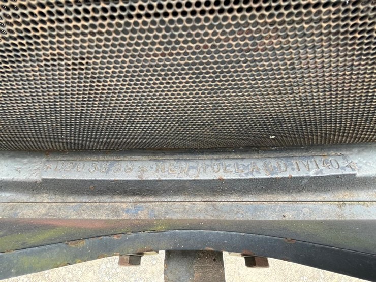 new-holland-tv140-image-46