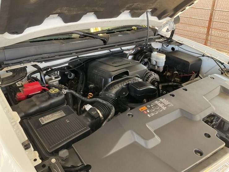 2013-chevrolet-silverado-1500-image-11