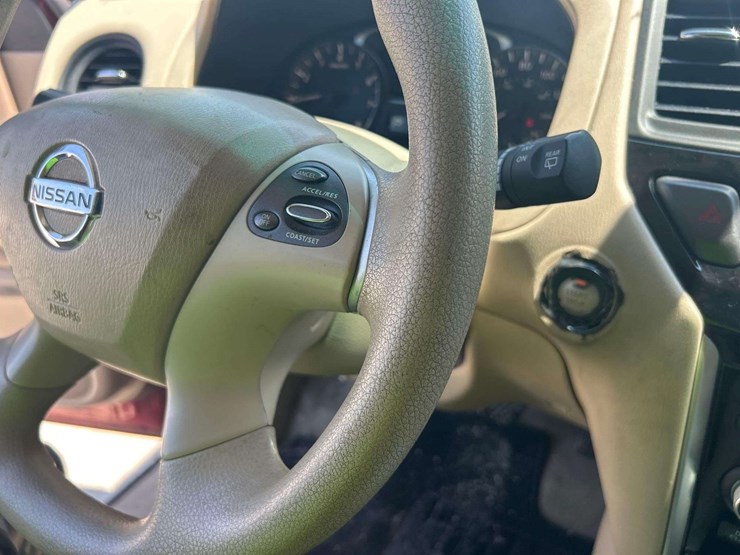 2014-nissan-pathfinder-image-16