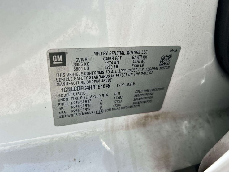 2017-chevrolet-tahoe-image-5