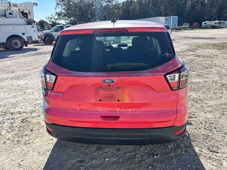 2017-ford-escape-image-19
