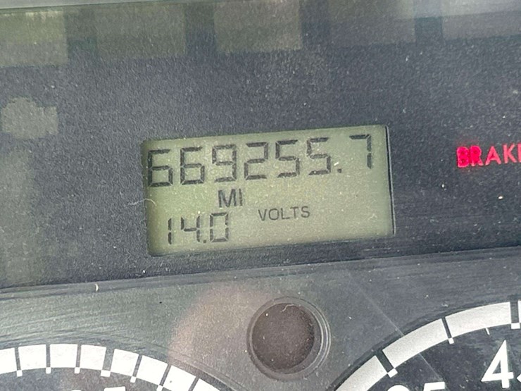 2015-freightliner-cascadia-125-image-6