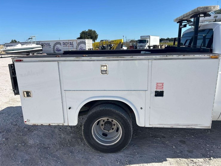 2012-ford-f350-image-19