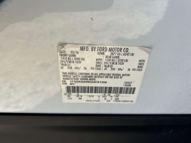 2016-ford-explorer-image-5