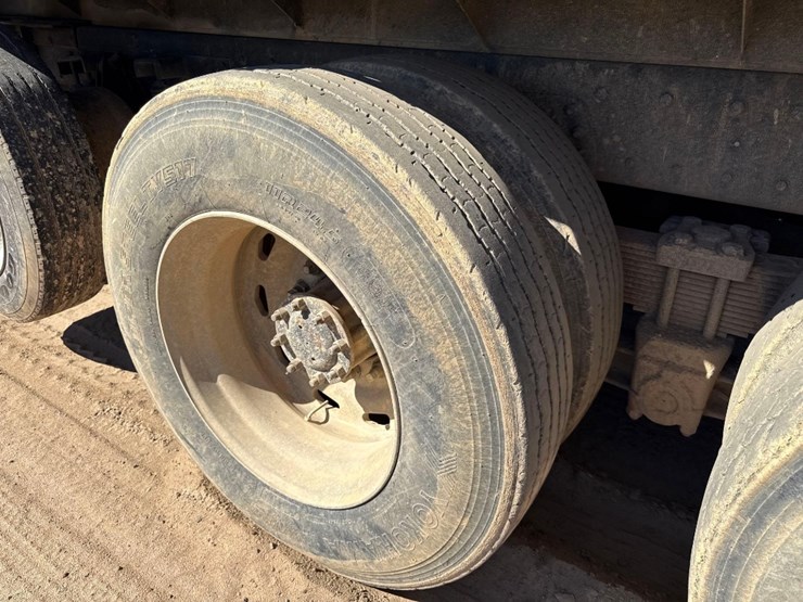 kenworth-t800-image-10