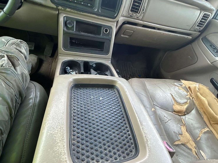 2003-chevrolet-1500-image-17