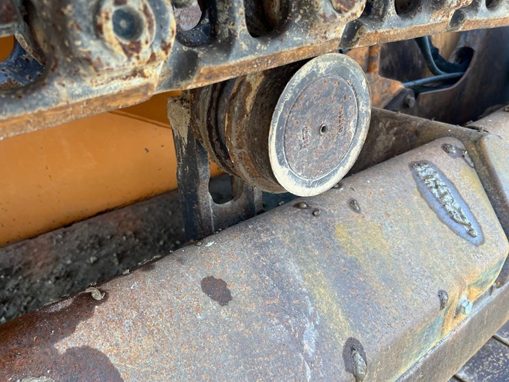 2016-case-850m-lt-image-20