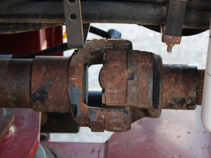 international-4100-image-36