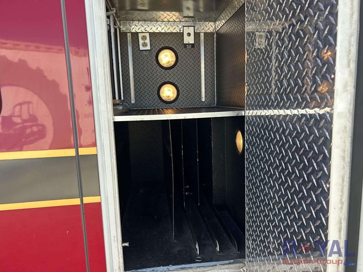 2009-ford-e450-image-25