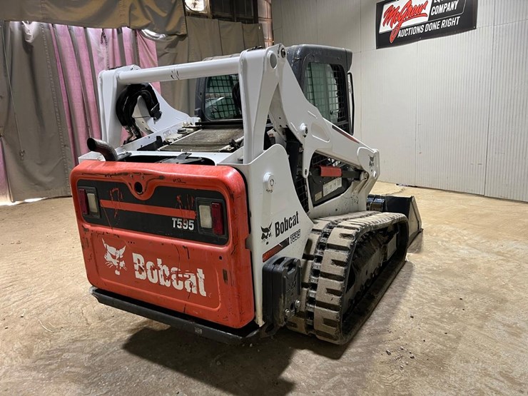 2016-bobcat-t595-image-5
