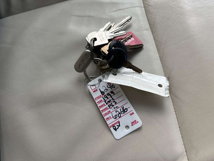 1999-southwind-fleetwood-34n-34ft-class-a-motorhome-image-35