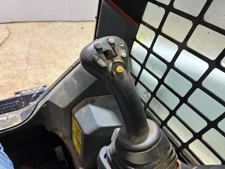 2022-bobcat-t66-image-18