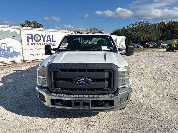 2015-ford-f350-image-26