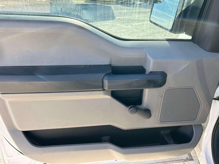 2016-ford-f150-image-11