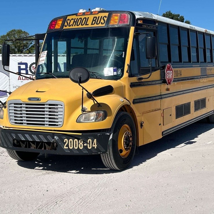 2009 FREIGHTLINER B2