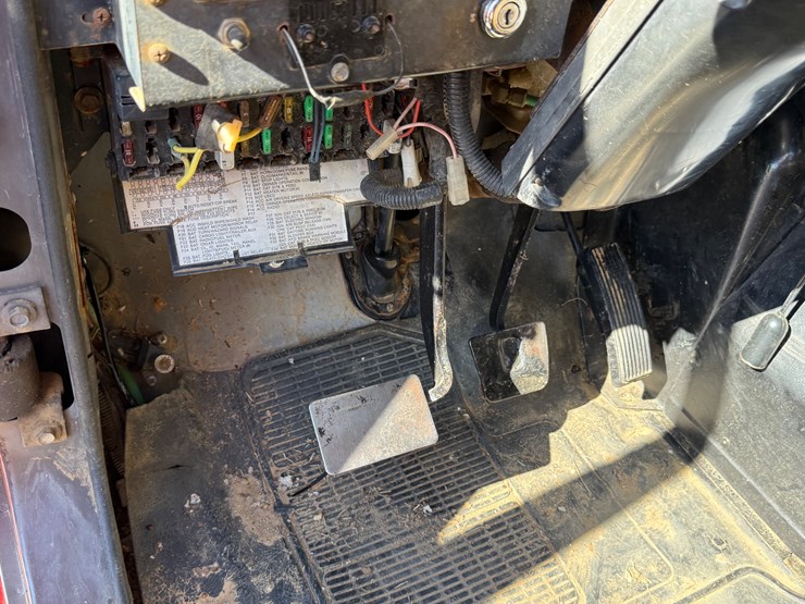 1992-international-4000-image-32