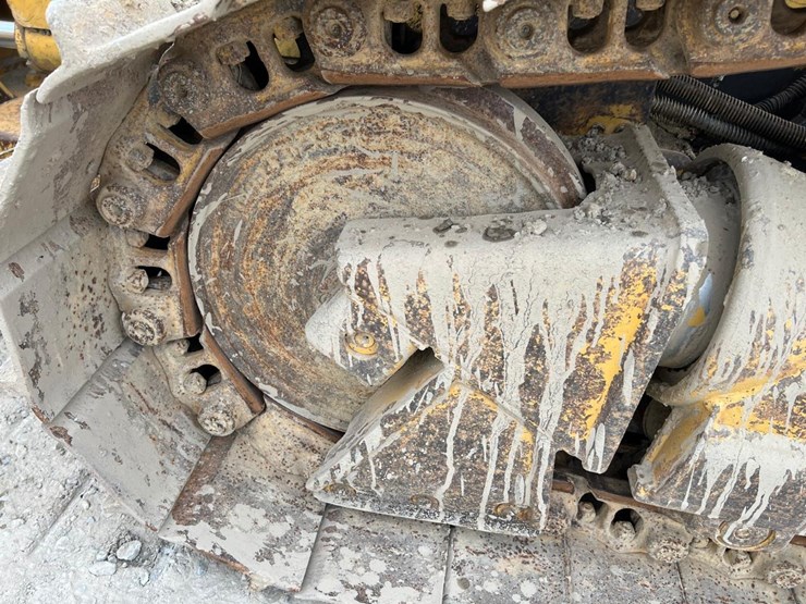 caterpillar-d5n-xl-image-12