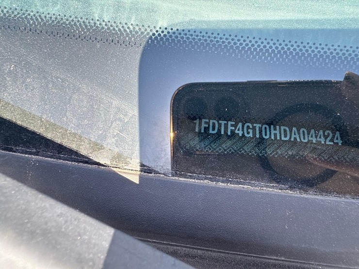 2017-ford-f450-xl-image-22