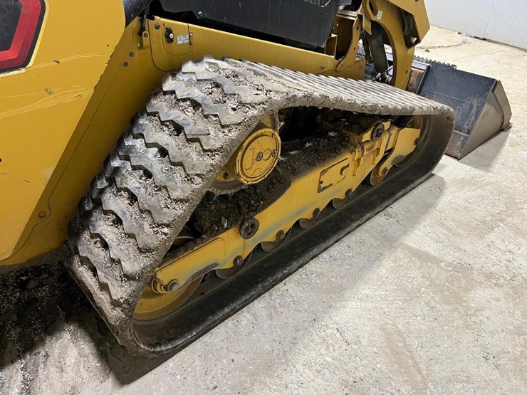 2022-caterpillar-289d3-image-18