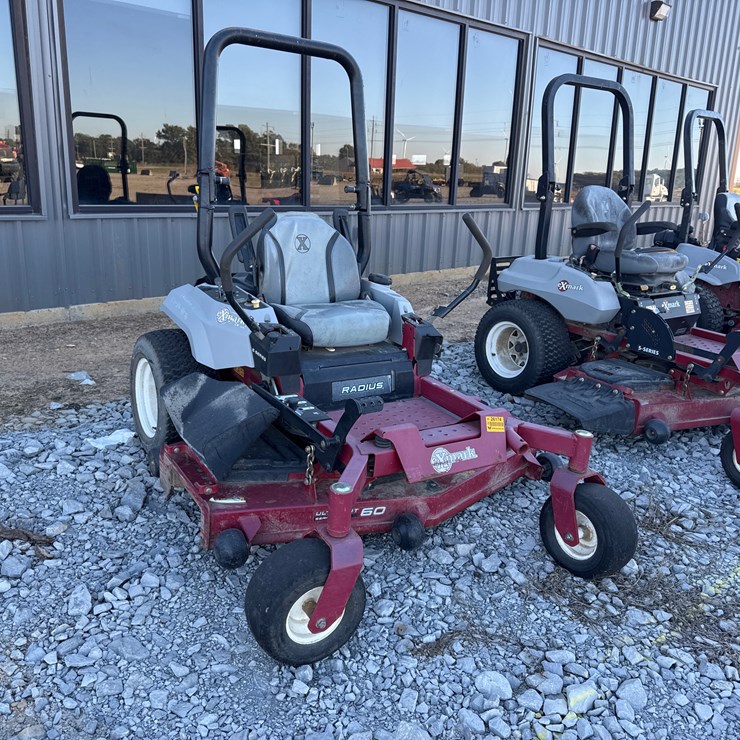 #26174 • ExMark 60” Radius Zero Turn Mower 404332250 Inv# 26174
