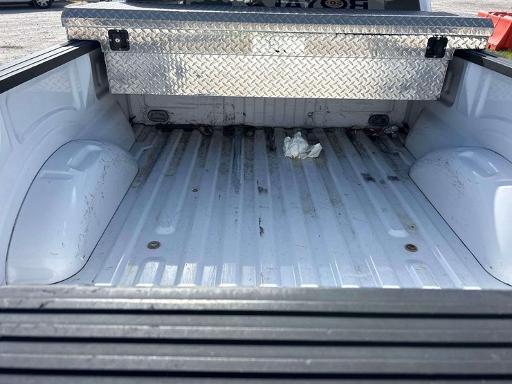 2017-ford-f150-image-21