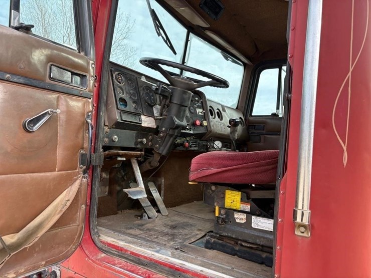 1989-international-9300-image-16
