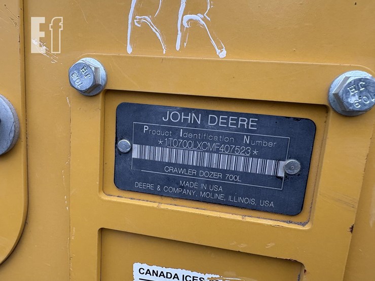 2021-deere-700l-image-18