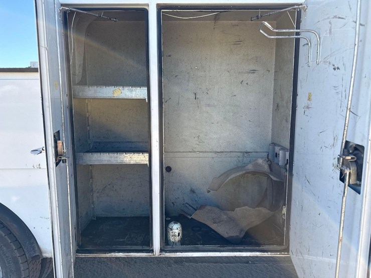 2017-ford-f550-xl-image-19