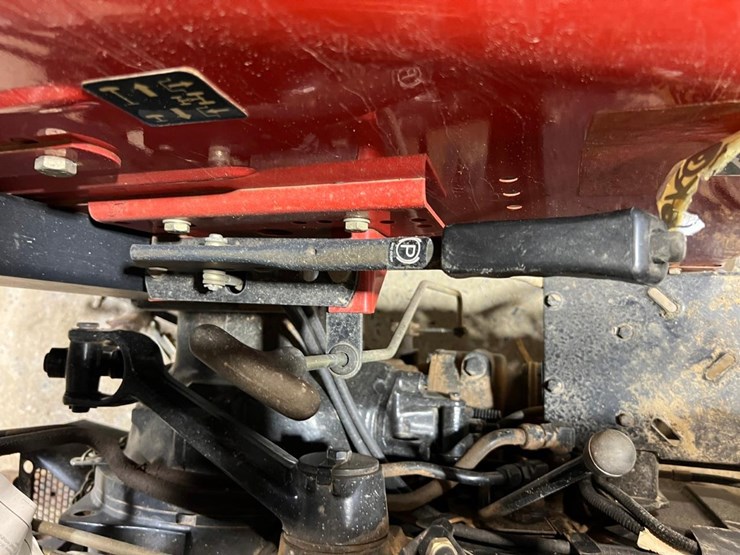 massey-ferguson-243-image-24