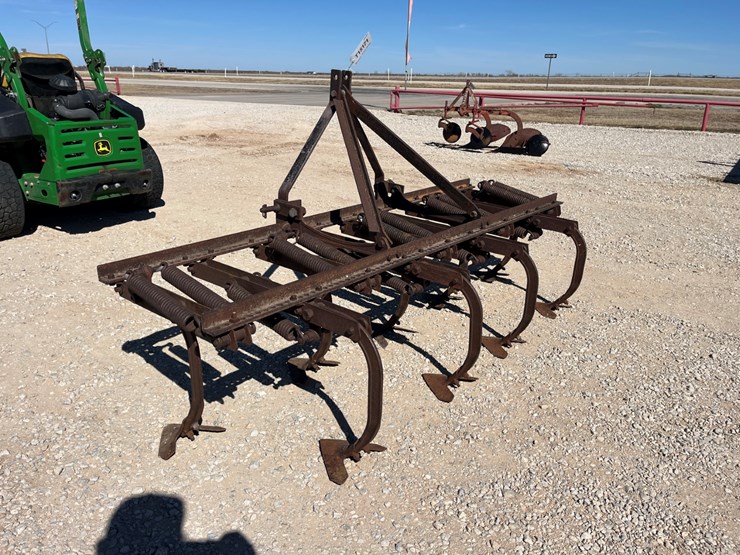 #t15171-•-ferguson-field-chisel-image-6