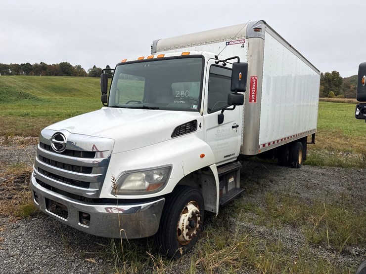 2016-hino-258-image-1