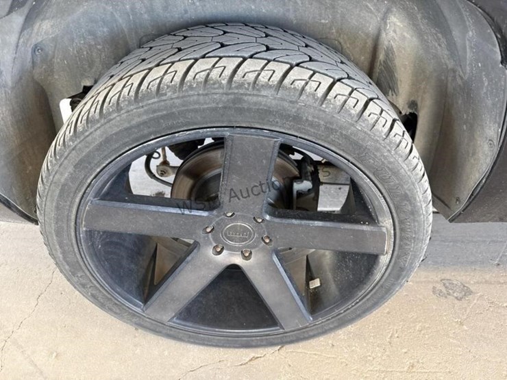 2007-cadillac-escalade-esv-image-8