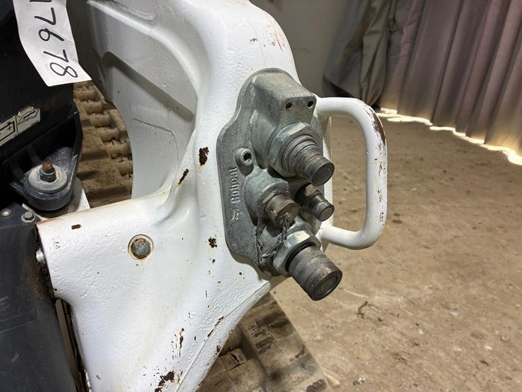 2021-bobcat-t66-image-11