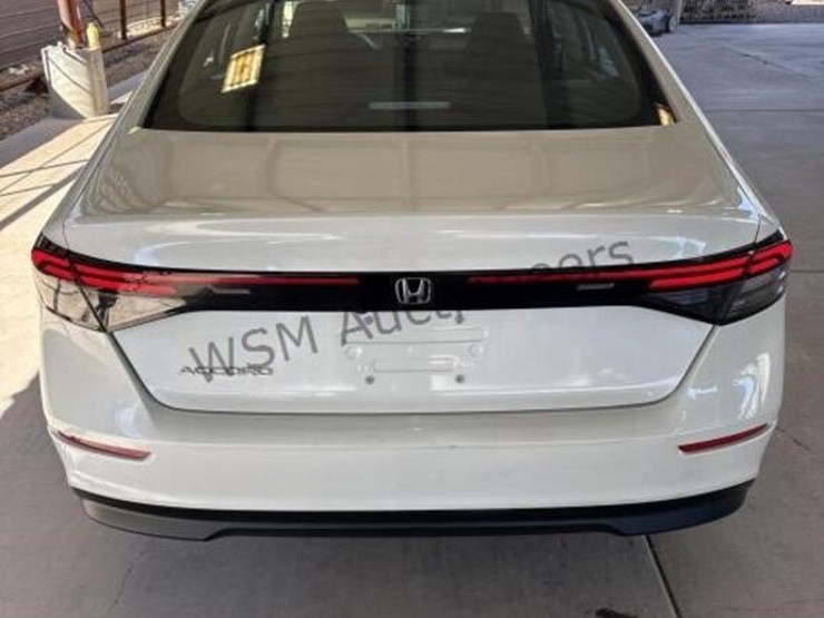 2023-honda-accord-lx-sdn-image-6